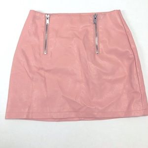 Pink pleather mini skirt with zippers